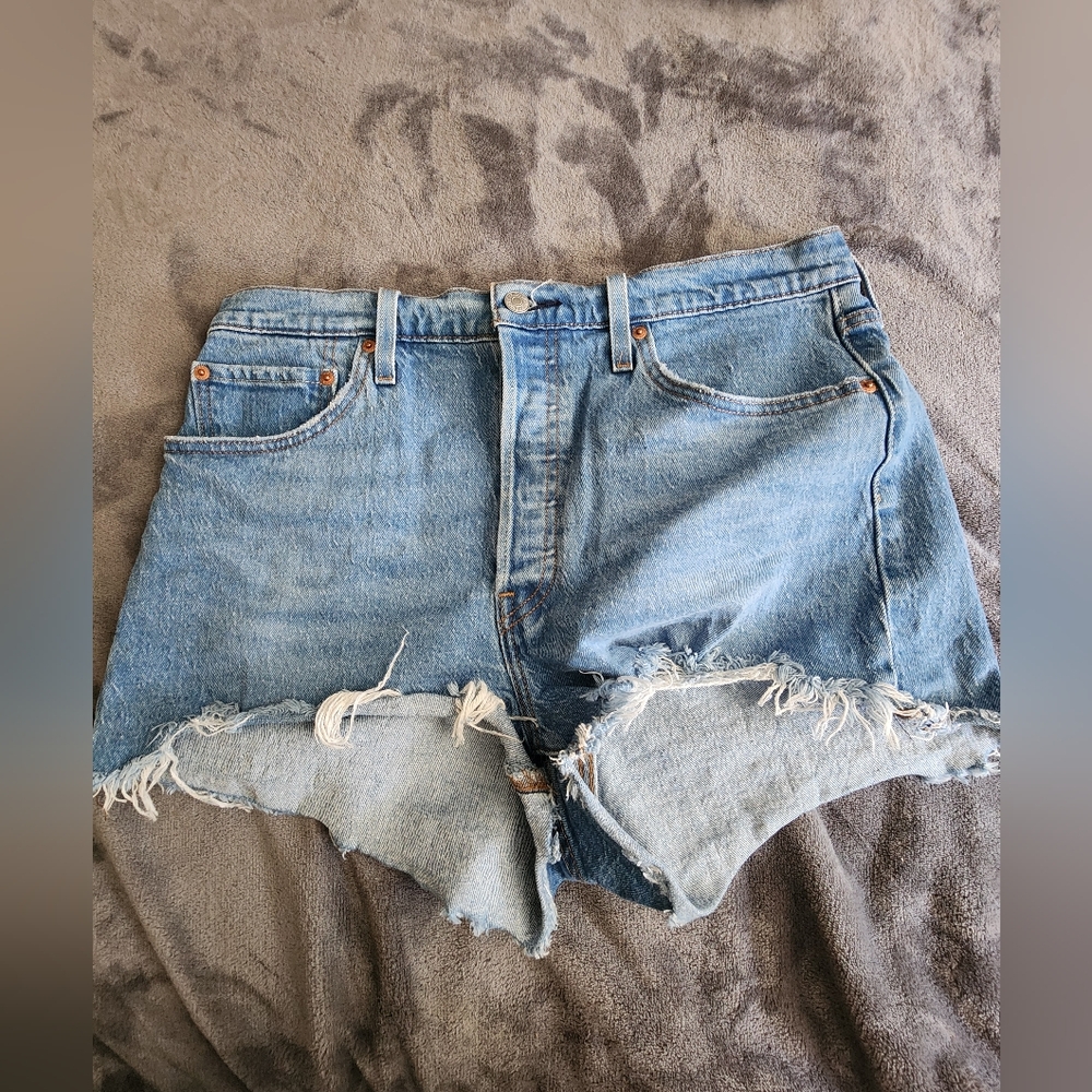 Levi’s 501 Distressed Shorts